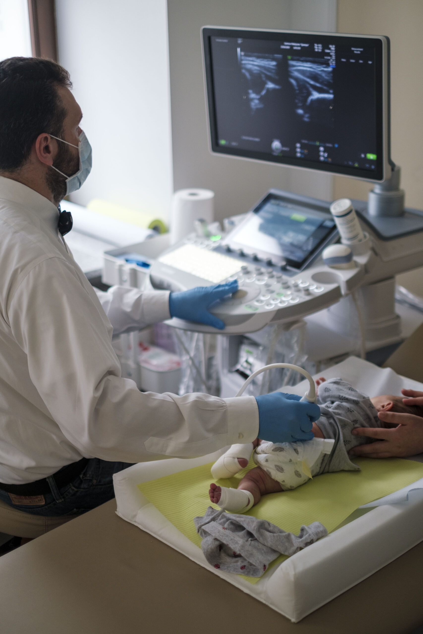 Jak przygotować maluszka na&nbsp;badanie USG stawów biodrowych?